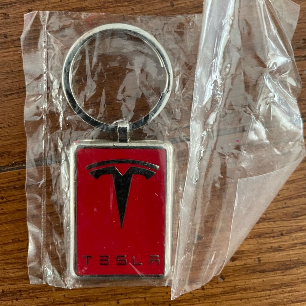 Tesla Red and Silver Keychain - Picture 4 of 5
